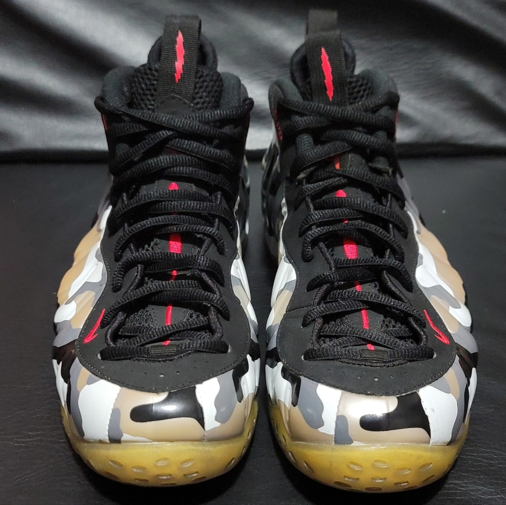 Nike Air Foamposite One PRM Fighter Jet